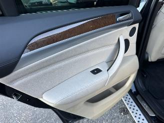 BMW X6 xDrive50i 4.4 TwinTurbo 408pk 8-traps aut + f1 Exe - facelift - hud - 22 inch - softclose - stuurverw - keyless picture 48
