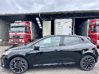 škoda osobní automobily Renault Clio 1.6 E-Tech Full Hybrid 145 esprit Alpine 2025/1