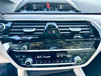 BMW 5-serie 540i 340pk aut M-Sport - schuifdak - nap - head up - stoelkoeling - 360cam - softclose - harman/kardon - performance picture 41