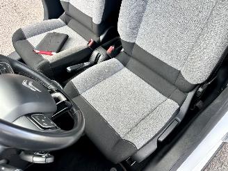 Citroën C3 1.2 PureTech 82pk ELLE - nap - navi - pdc - line assist - lmv - carplay - clima - cruise - grijs dak picture 54