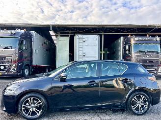 Damaged car Lexus Ct 200h Business Line 2015/11