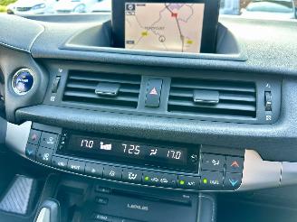 Lexus Ct 200h Hybrid 123pk aut Business Line - nap - navi - camera - dealer onderhouden - licht + regens + dimmend spiegel picture 50