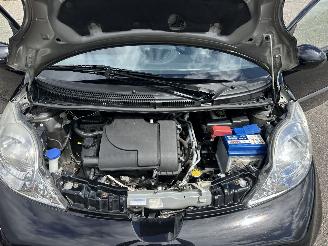 Peugeot 107 Gereserveerd 1.0-12v automaat 68pk XS 5drs - nap - carplay - airco - 49dkm - elektr ramen - toerenteller picture 13