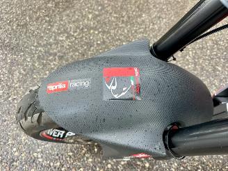 Aprilia  SHIVER 900 - led knipperlichten - drive modus - carbon spatbord - verstelbaar achterveer - stickersset picture 21