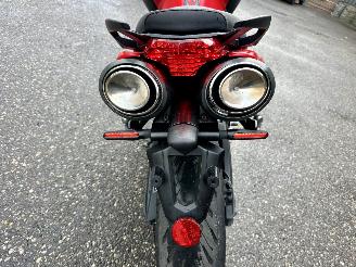 Aprilia  SHIVER 900 - led knipperlichten - drive modus - carbon spatbord - verstelbaar achterveer - stickersset picture 5