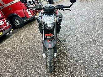Aprilia  SHIVER 900 - led knipperlichten - drive modus - carbon spatbord - verstelbaar achterveer - stickersset picture 2