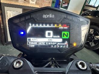 Aprilia  SHIVER 900 - led knipperlichten - drive modus - carbon spatbord - verstelbaar achterveer - stickersset picture 44