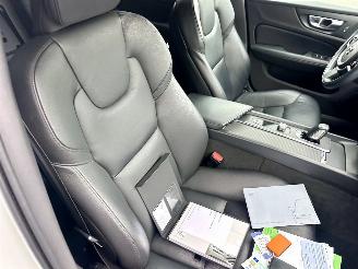 Volvo V-60 2.0 B3 Hybrid 8-traps aut Momentum - 49dkm nap - navi - camera - leer - stoel + stuurverw - CarPlay picture 65