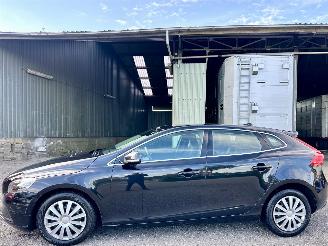 Coche accidentado Volvo V-40 1.6 T4 179pk automaat Summum - xenon - navi - camera - keyless - front + line + side assist 2012/12