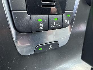 Volvo V-40 1.6 T4 179pk automaat Summum - xenon - navi - camera - keyless - front + line + side assist picture 19