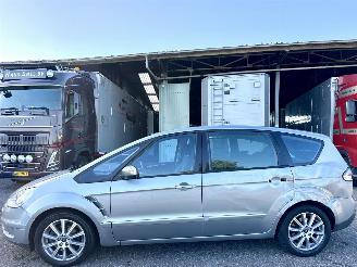 Auto incidentate Ford S-Max 2.3-16V 162pk 6-traps aut Titanium 7Pers - navi - pdc v+a - licht + regensensor + aut dimmend spiegel 2009/1
