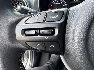 Kia Picanto 1.0 DPi 67pk DynamicLine 5drs - nap - camera - front assist - airco - cruise - carplay - lmv - lichtsensor picture 27