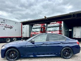 Damaged car BMW 3-serie 328i xDrive 245pk aut + f1 M-Sport Ed High Exe - schuifdak - stuurverw - stoelverw v+a - Hud - keyless entry + start 2013/7