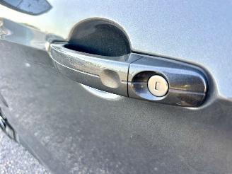 Ford Kuga 1.5 EcoB Turbo 150pk 6-bak ST-Line - nap - navi - xenon - park assist - leer + alcantara - zwarte hemel - keyless picture 8