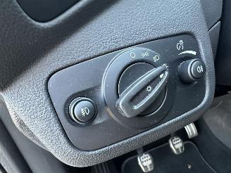 Ford Kuga 1.5 EcoB Turbo 150pk 6-bak ST-Line - nap - navi - xenon - park assist - leer + alcantara - zwarte hemel - keyless picture 44