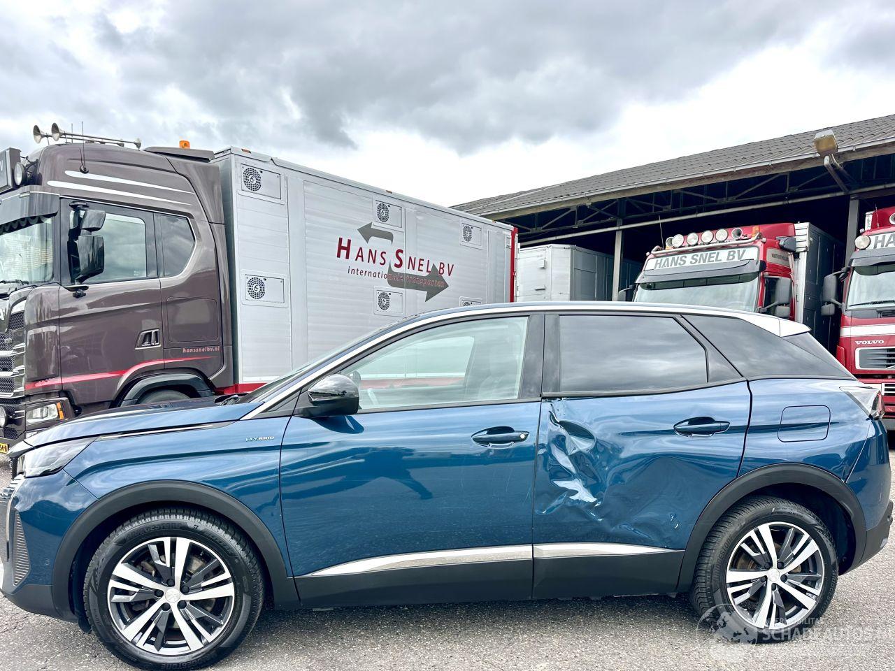 Peugeot 3008 1.6 HYbrid 225pk aut + f1 Allure Pack Bus - nap - nav - camera - keyless entry + start  - line + side assist