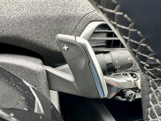 Peugeot 3008 1.6 HYbrid 225pk aut + f1 Allure Pack Bus - nap - nav - camera - keyless entry + start  - line + side assist picture 29