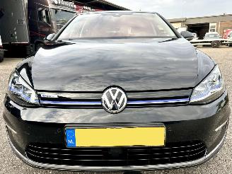 Volkswagen e-Golf Gereserveerd 136pk automaat highline 5drs - nap - 1e eig - front + line + side assist - keyless - leer - stoelverw - defa alarm picture 3