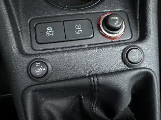 Volkswagen Up! 1.0 60pk High Up! Bluem. 5drs - nap - pano  - leer - stoelverw - airco - cruise - pdc - privacy glass picture 37