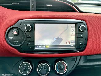 Toyota Yaris 1.3 VVT-i 99pk aut + f1 Dynamic - 48dkm nap - 1e eig - navi - cam - pdc v+a - airco - cruise - parelmoer picture 44