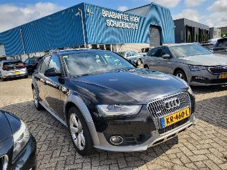 Schadeauto Audi A4 allroad A4 allroad 2.0 TDI QUATTRO 177 PK S-TRONIC PRO LINE 1e eigenaar 2013/7