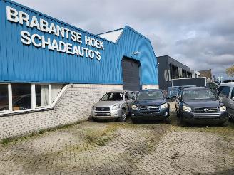 Voiture accidenté Toyota Rav-4 3X Rav-4 2.2 MET O.A  D-4d D-cat 4x4 130 Kw 1 e eigen 55000 km EXECUTIVE 2010/3