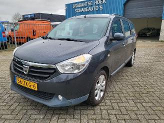 Schadeauto Dacia Lodgy 7 PERSOONS Lodgy - 1.2 TCe Ambiance , Airco, Multimediasysteem, Bluetooth, 1e EIGENAAR 2013/2