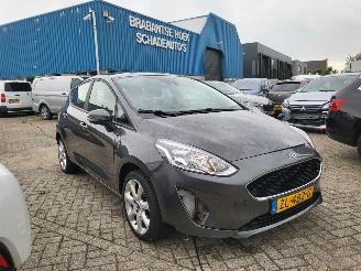 krockskadad bil auto Ford Fiesta NW MOD 5 drs Ford Fiesta 1.1 Trend COOL 2019/6