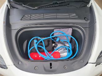 Coche accidentado Tesla  Tesla MODEL Y RWD 58 kWh range 455km nwprijs € 45000 2024/11