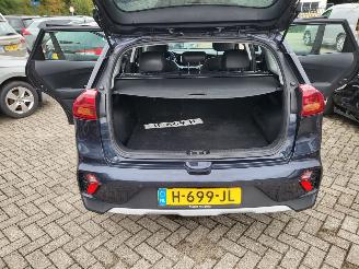 Kia Niro Niro 1.6 GDi Hybrid DynamicLine 1e eigenaar rijdbaar picture 20