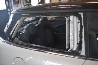 Mini Cooper 1.5 Camden Edition 136Pk *Navi/Clima picture 11