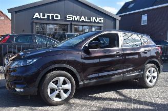 Damaged car Nissan Qashqai 1.3 DIG-T Acenta 140Pk *Navi/Clima/Camera 2019/5
