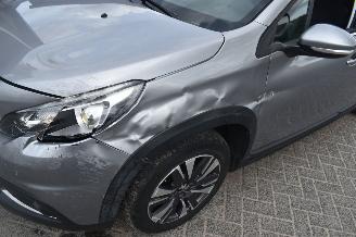 Peugeot 2008 1.2 Puretech GT-Line 110Pk *Navi/Clima/Camera picture 19