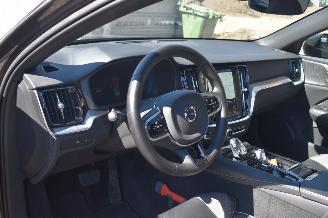 Volvo V-60 2.0 T6 Plug-in Hybrid AWD Plus Dark 253Pk *Navi/Clima/Camera/Panorama/Stoelverwarming picture 7