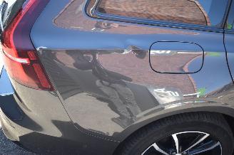 Volvo V-60 2.0 T6 Plug-in Hybrid AWD Plus Dark 253Pk *Navi/Clima/Camera/Panorama/Stoelverwarming picture 29