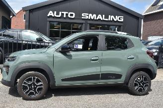 skadebil auto Dacia Spring 27Kwh Essential 65Pk *Airco 2024/2