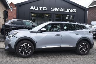 Auto incidentate Peugeot e-2008 50Kwh EV Allure 136Pk 3 Fase SOH 96% *Navi/Clima/Camera/Stoelverwarming 2020/11