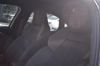 Audi A3 LIMOUSINE 30 TFSI S Edition 110Pk *Navi/Clima picture 12