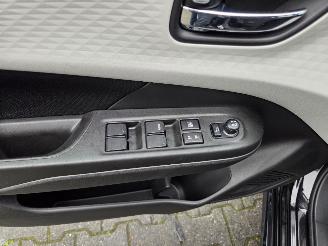 Suzuki Swift STYLE / STOEL+STUUR VERW / CAMERA/ NAVI / KEYLESS picture 19