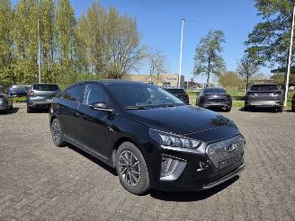 škoda osobní automobily Hyundai Ioniq 100kw FEEL / NAVI / CAMERA / STOELVERW / 30 DKM 2022/3