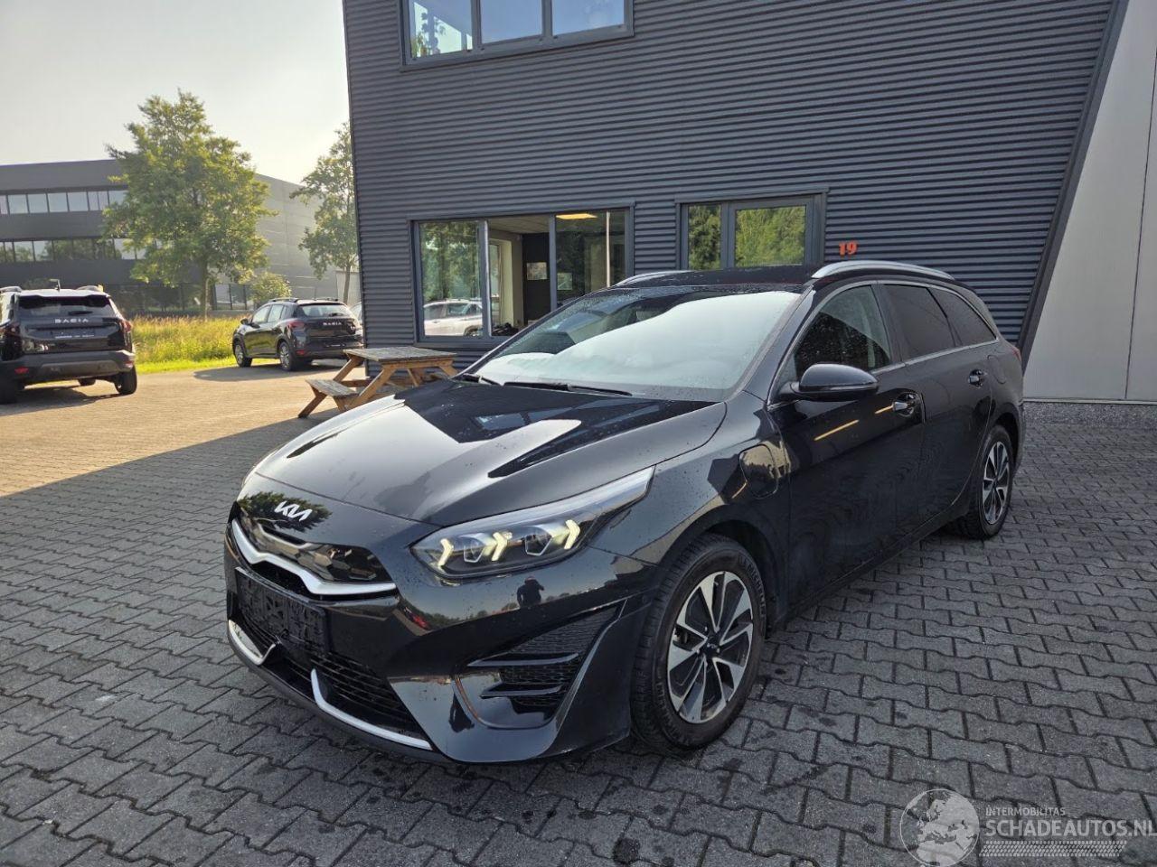 Kia Ceed PLUG-IN HYBRIDE / AUTOMAAT / 34 DKM