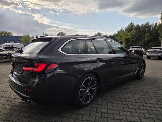 BMW 5-serie 530e Hybride / LEER SPORTINT / HEAD UPP / H&K AUDIO picture 10