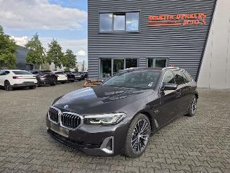 Vaurioauto  passenger cars BMW 5-serie 530e Hybride / LEER SPORTINT / HEAD UPP / H&K AUDIO 2021/6