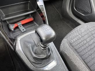 Peugeot 2008 1.2 PureTech Active clima navi nap picture 11