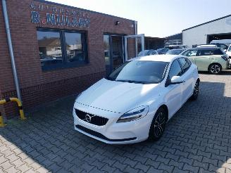Unfallwagen Volvo V-40 LED 2019/3