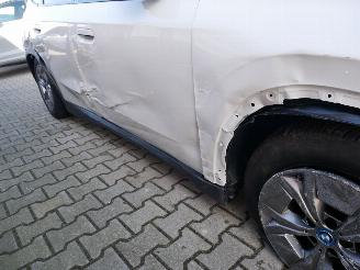 BMW iX1  picture 9