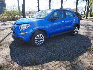 krockskadad bil auto Fiat 500X  2023/4