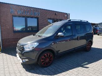 Voiture accidenté Dacia Dokker STEPWAY CELEBRATION 2018/10