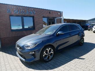krockskadad bil auto Kia Ceed  2018/9