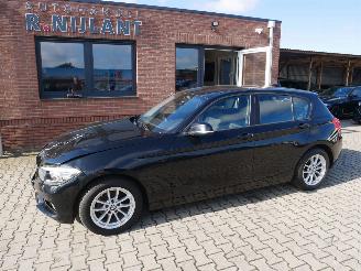 Voiture accidenté BMW 1-serie 116 D 2018/10